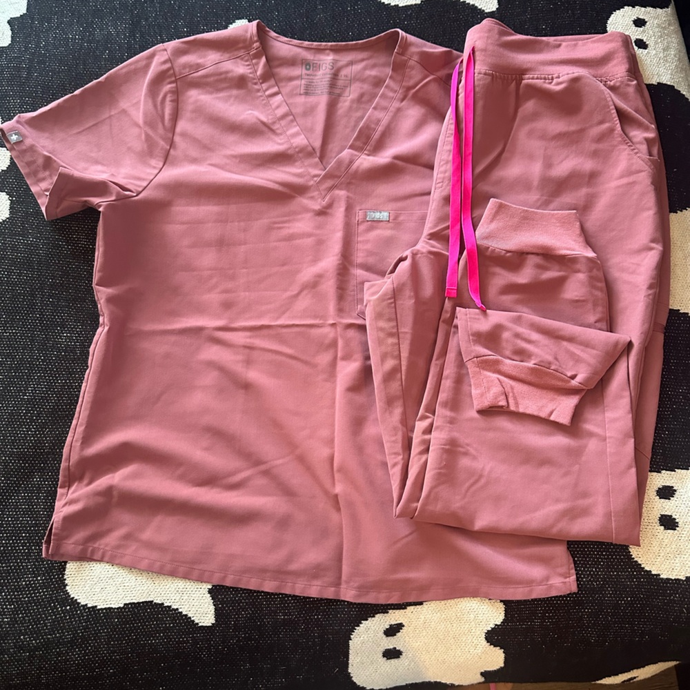 Figs Mauve Set